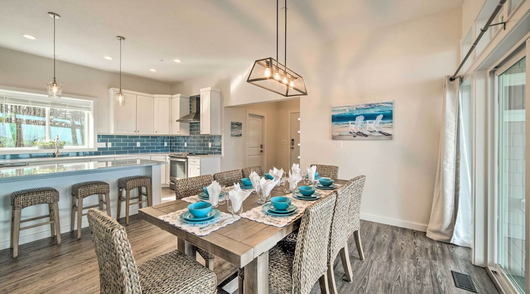 In this 4-bedroom, 4.5-bath house, gather around the table for a spectacular supper!