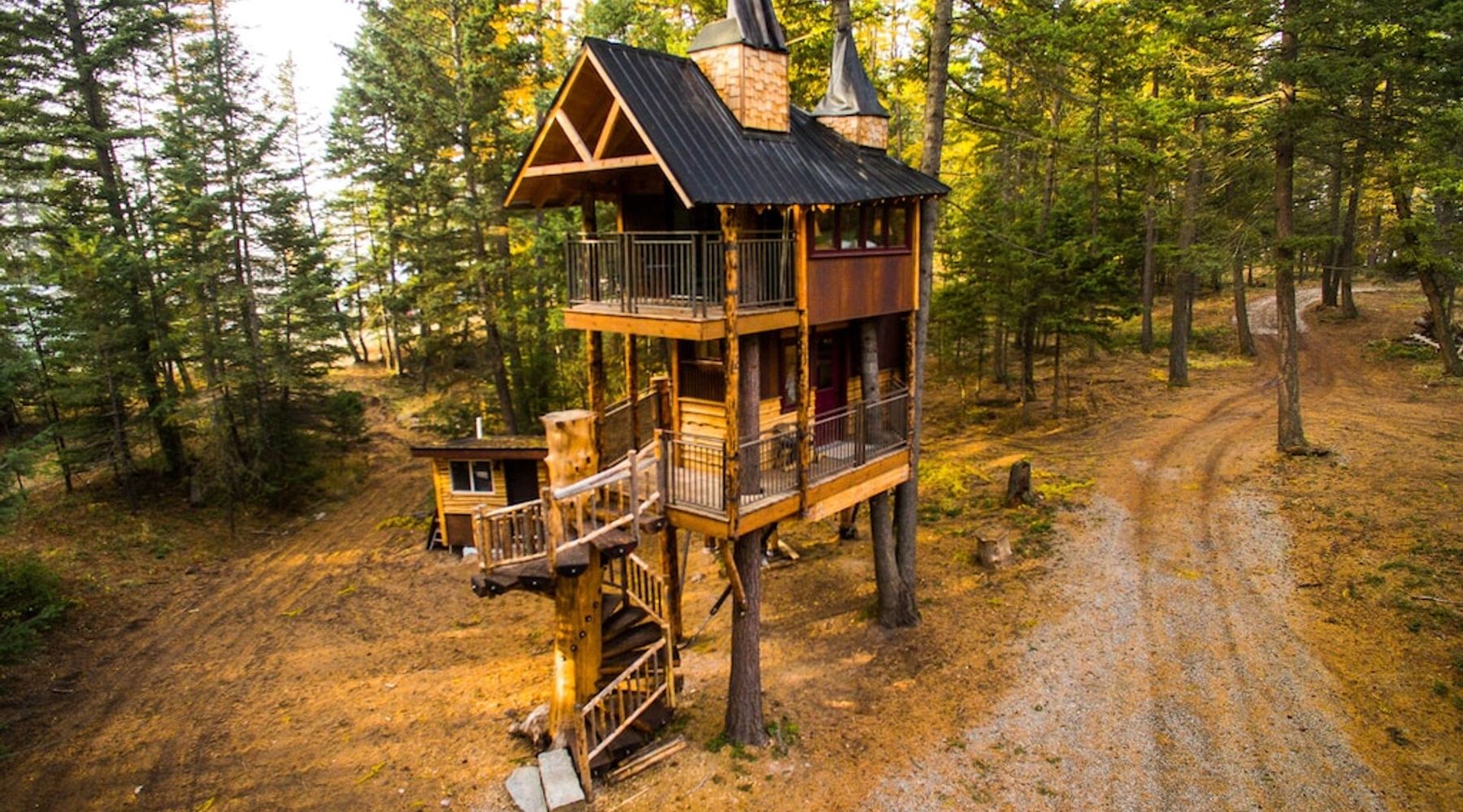 The Best Treehouses In The US

6. Meadowlark Treehouse at Montana Treehouse Retreat

Location: Columbia Falls, Montana