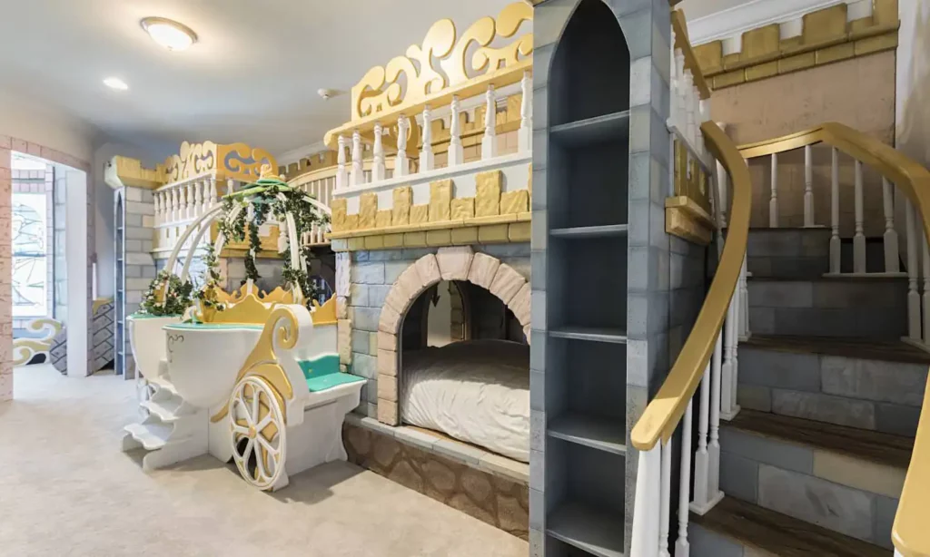 Cinderella-themed bunk beds.