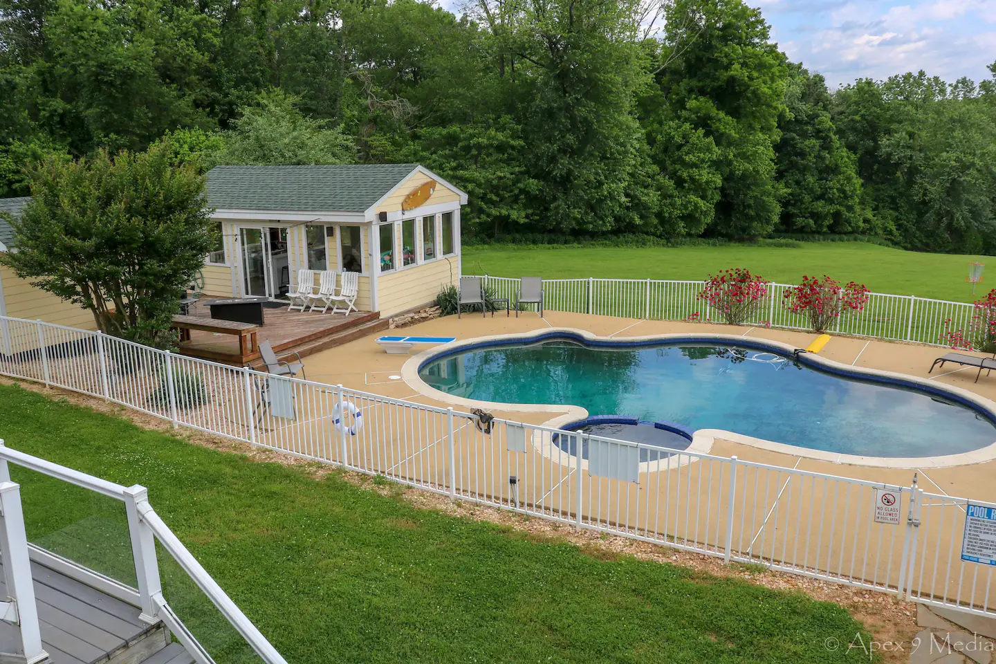 The private connected pool and pool house enable visitors to relax while taking in the beautiful river views.