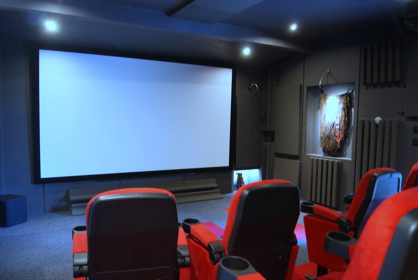 Private theater room for your entertainment
