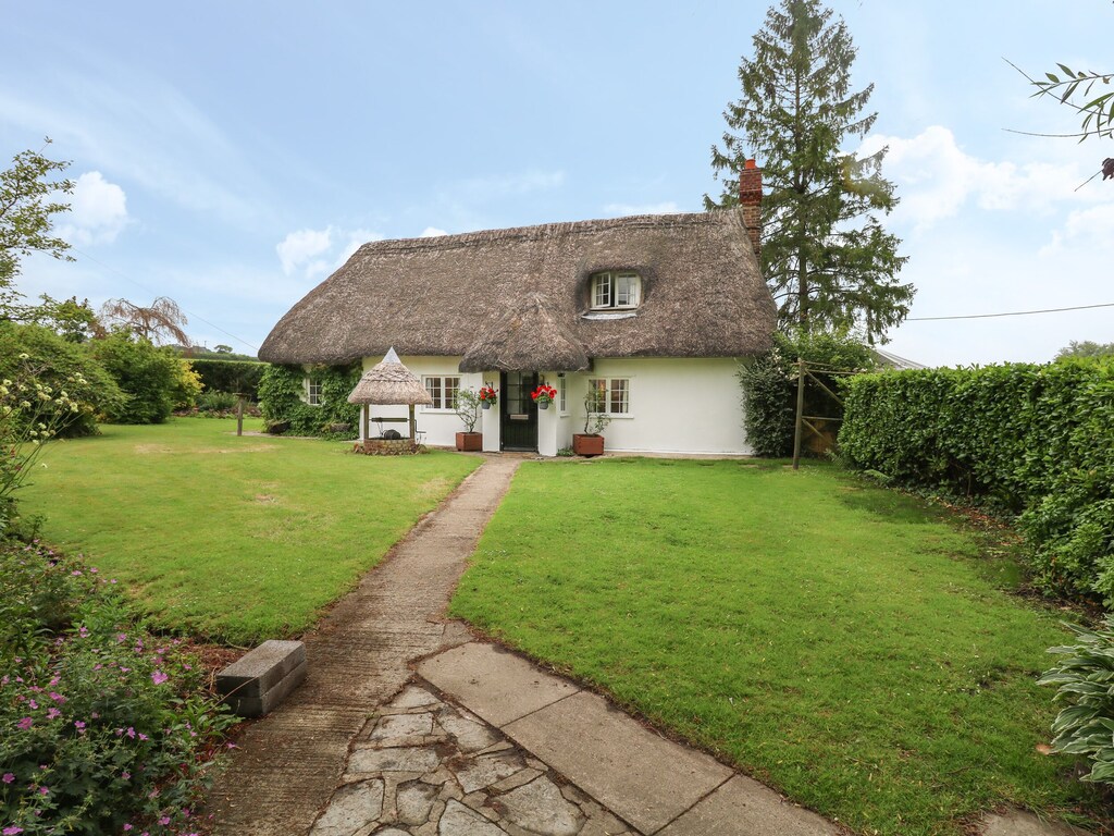 Thatch Cottage is a detached property.