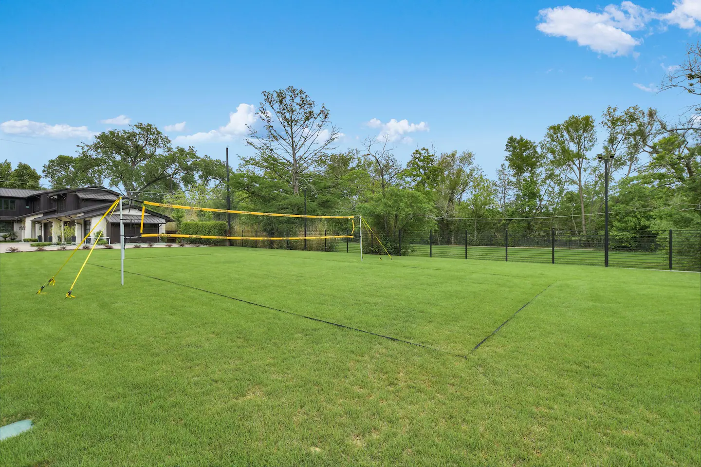 Make the most of your own private pickleball court.