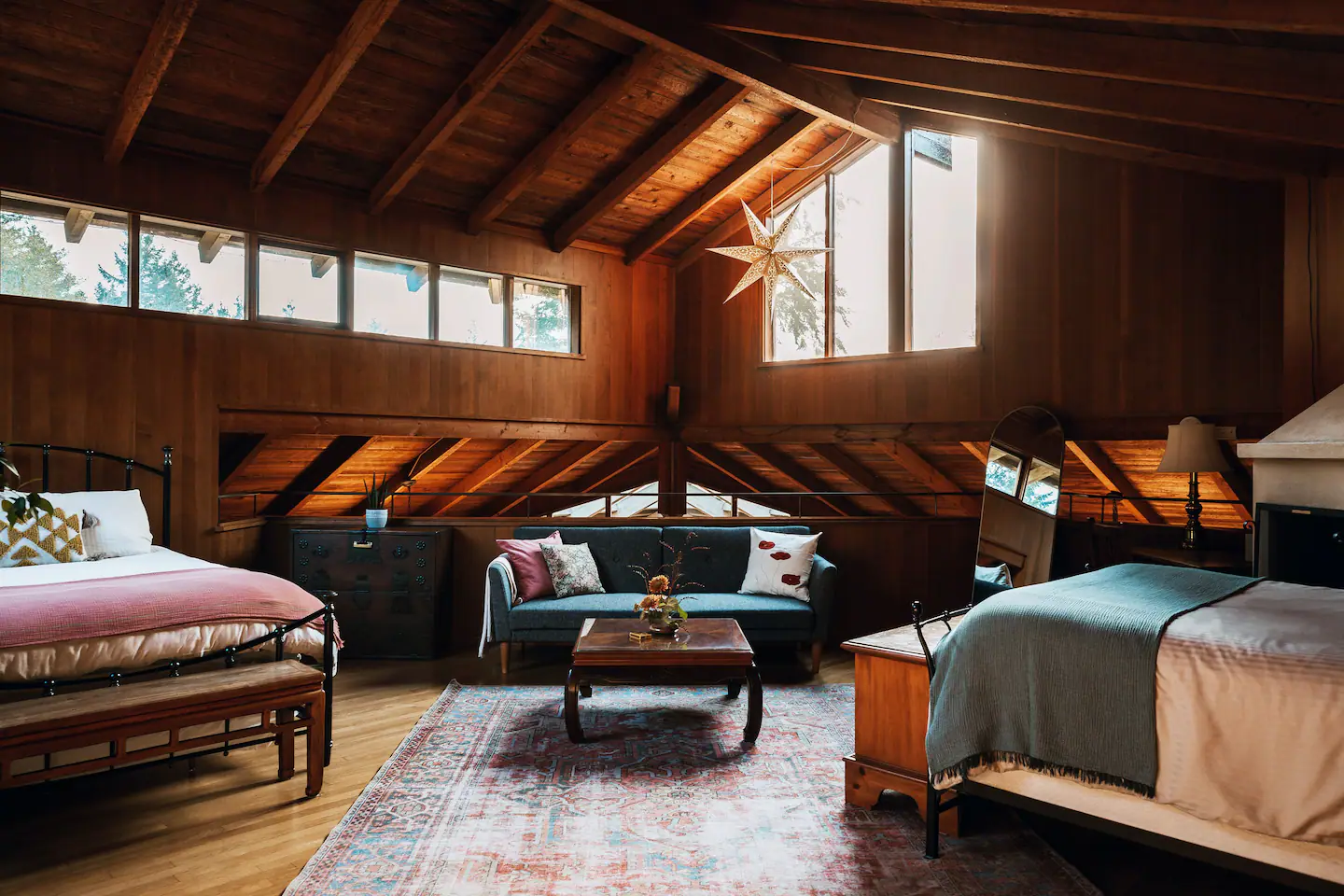 The light-filled loft offers two queen beds and two fold-down sofas.