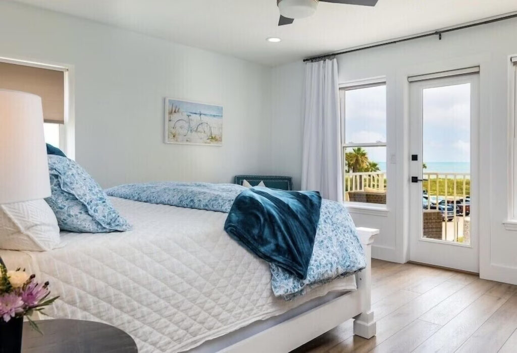 Airbnb Jacksonville FL Beach 3rd floor king suite with ocean view balcony
